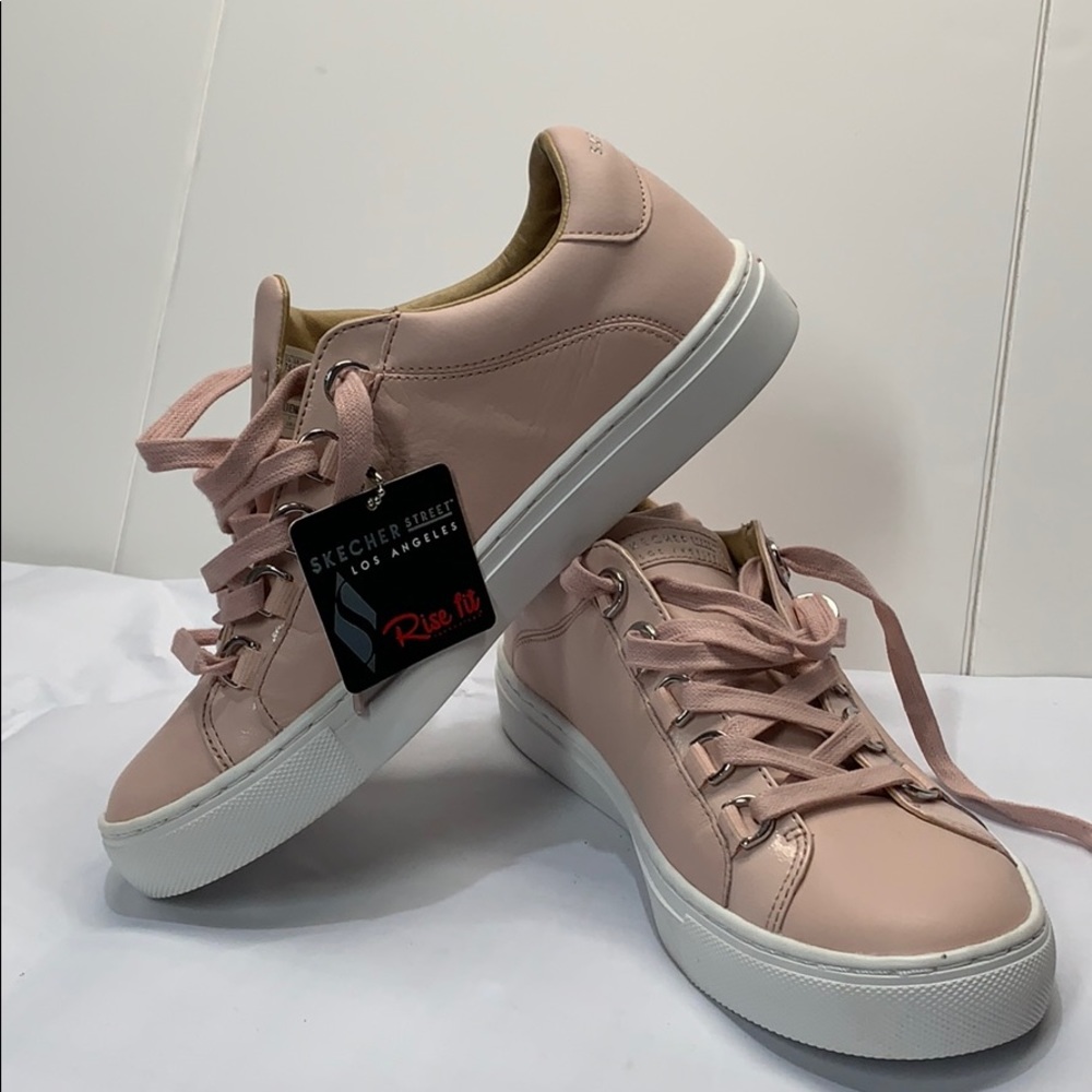 Skechers sneakers